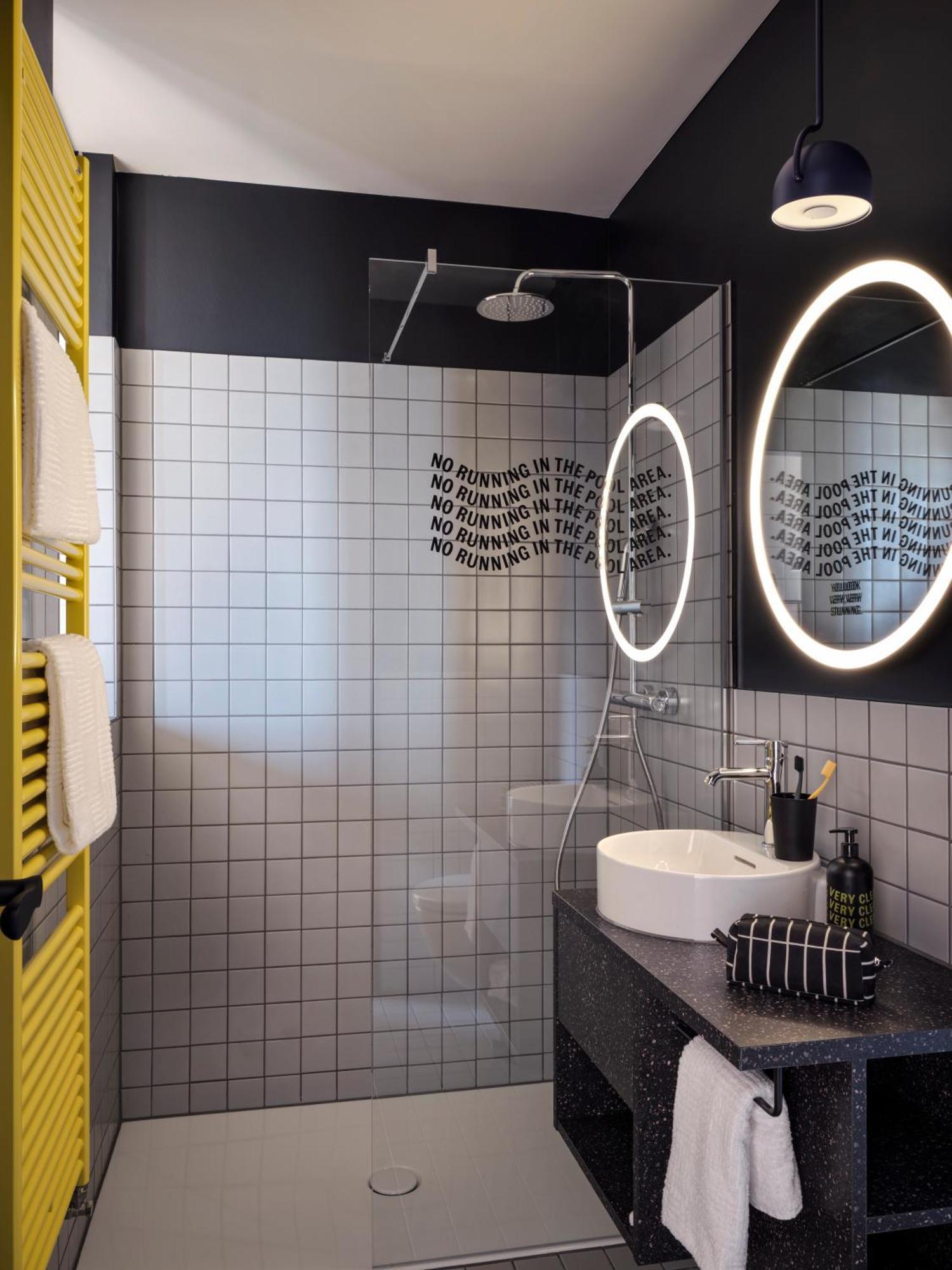 Stayery Guetersloh Hauptbahnhof Pokoj fotografie